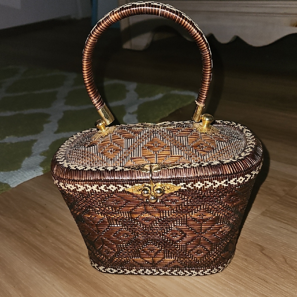 Vintage 1960's Yan Lipoa Handbag